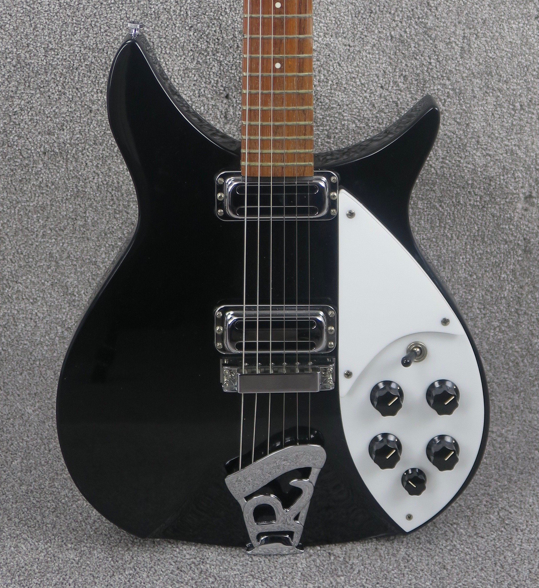 2009 310 c64 Jetglo L.E. Japan - For Everything Rickenbacker
