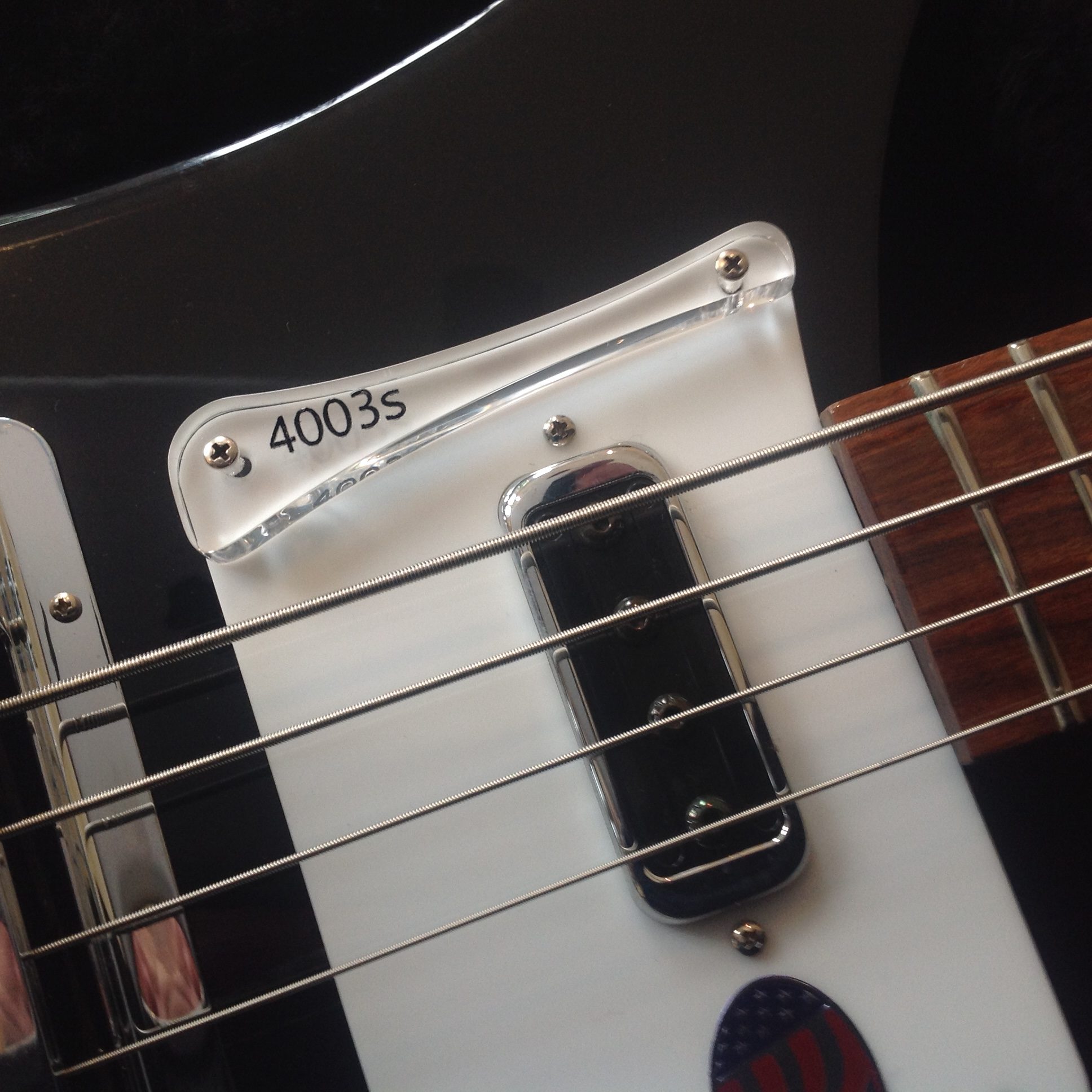 White Thumb Rest for Rickenbacker 4003 Bass 1992-2015
