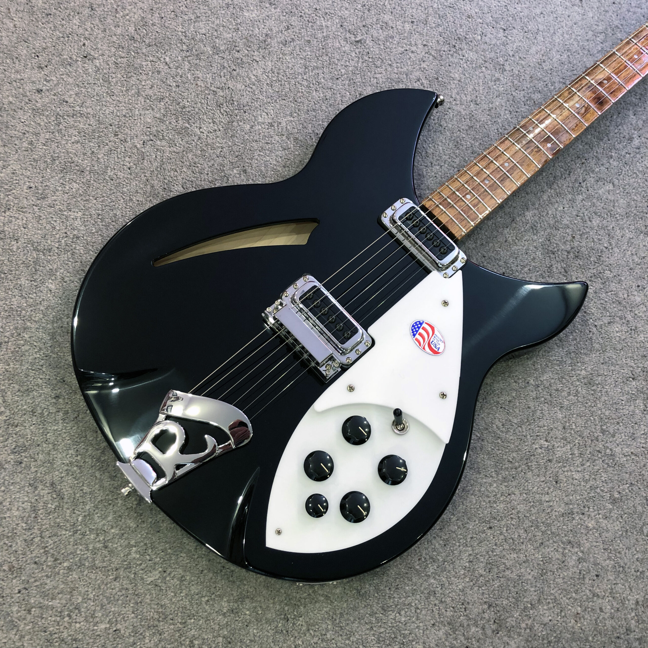 Brand New Rickenbacker 330 6 Jetglo 2024. 21 Frets RickySounds
